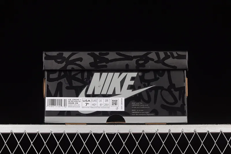 All categories Air Jordan Jordan series basketball shoes Air Jordan 1 High Pure original version Air Jordan 1 High OG "Rebellionaire" AJ1 Joe 1 black and gray banned "Rebelionaire" high-top basketball shoes 555088-036